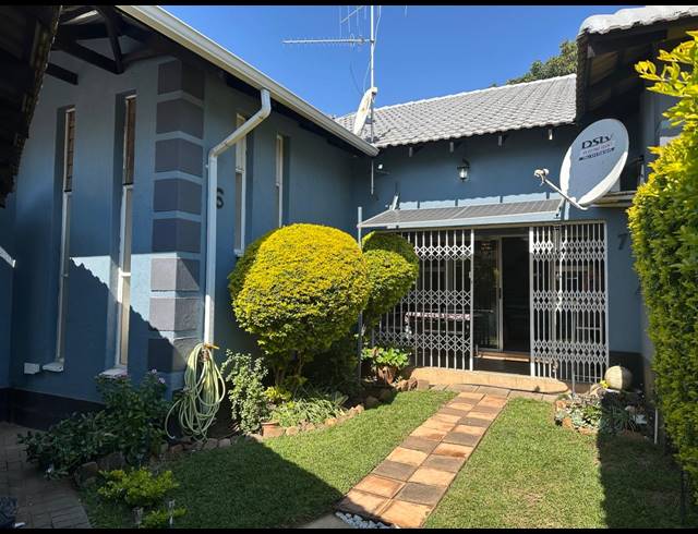 1 BEDROOM TOWNHOUSE FOR SALE IN WATERVAL EAST